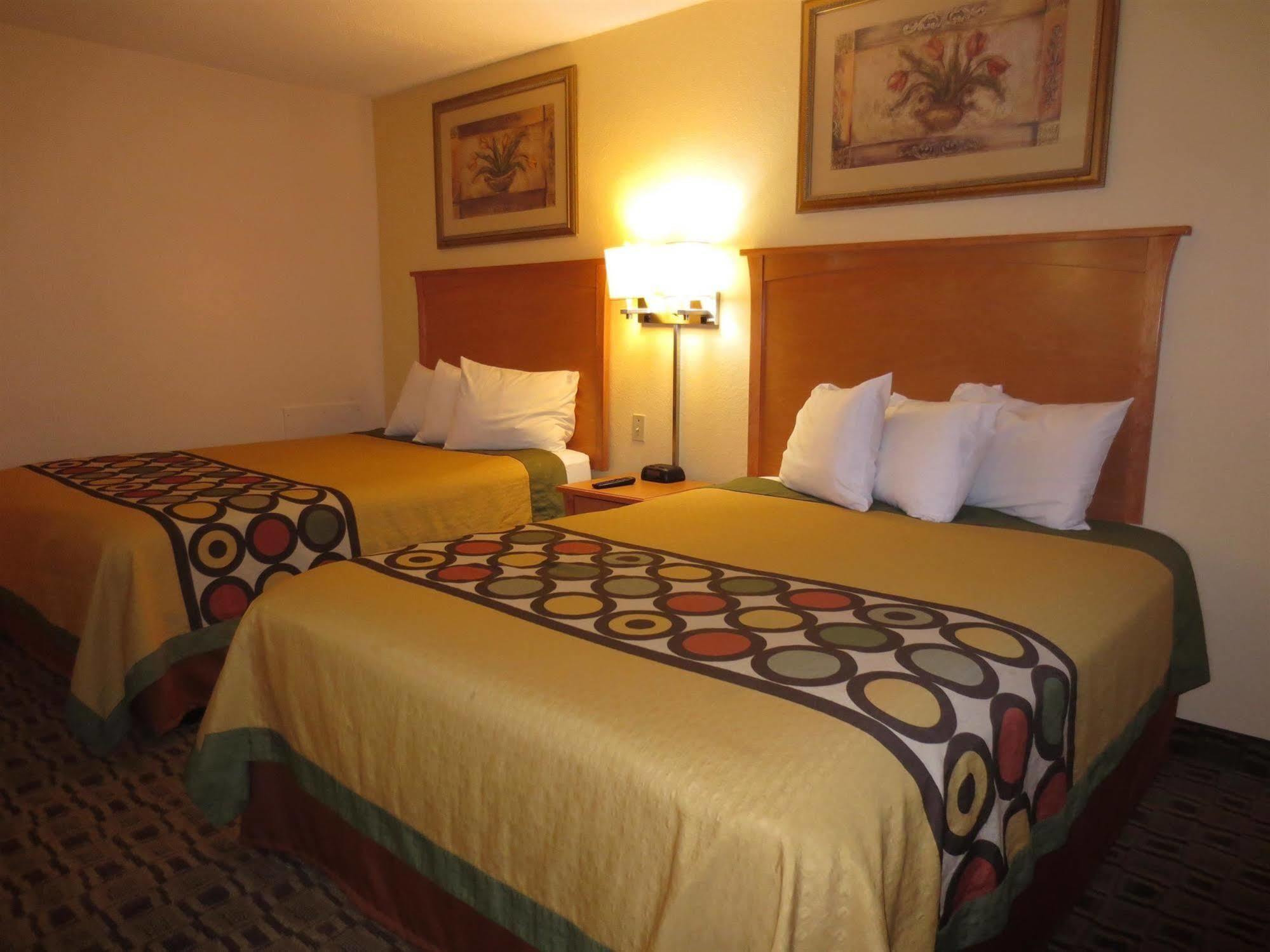 American Best Value Inn ลอว์เรนซ์ ภายนอก รูปภาพ